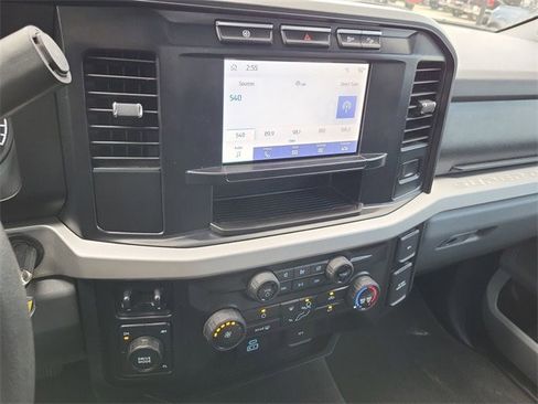 Used 2023 Ford F350 XLT image 12