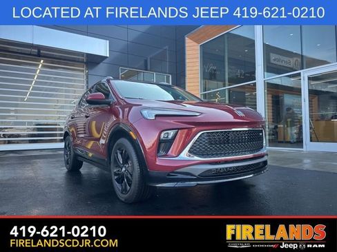 Used 2025 Buick Encore GX Sport Touring image 1