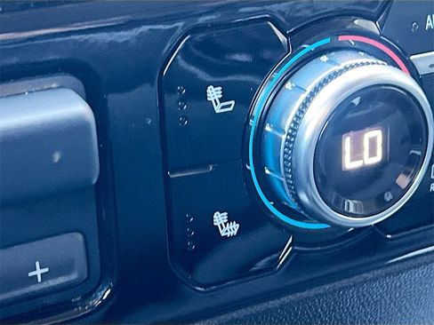 Used 2025 GMC Sierra 1500 Elevation image 20