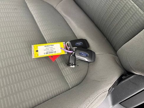 Used 2022 Ford Escape S AWD/4WD image 27
