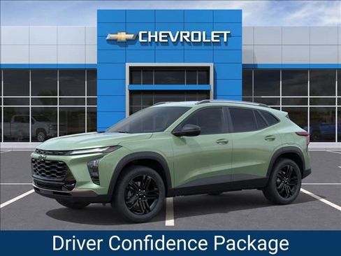 New 2026 Chevrolet Trax ACTIV w/ Driver Confidence Package image 2