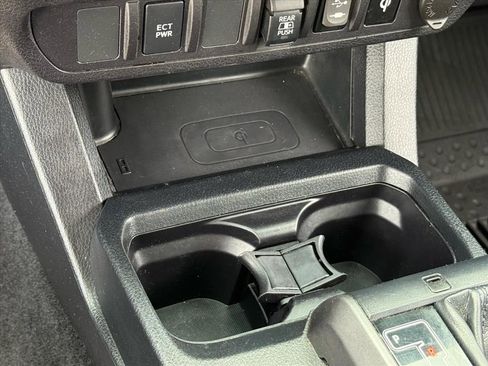 Used 2019 Toyota Tacoma TRD Off-Road image 25