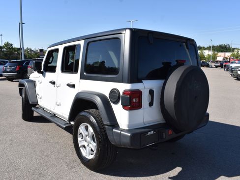 Used 2021 Jeep Wrangler Unlimited Sport AWD/4WD image 7
