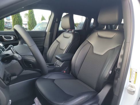 New 2026 Jeep Compass Latitude AWD/4WD image 21