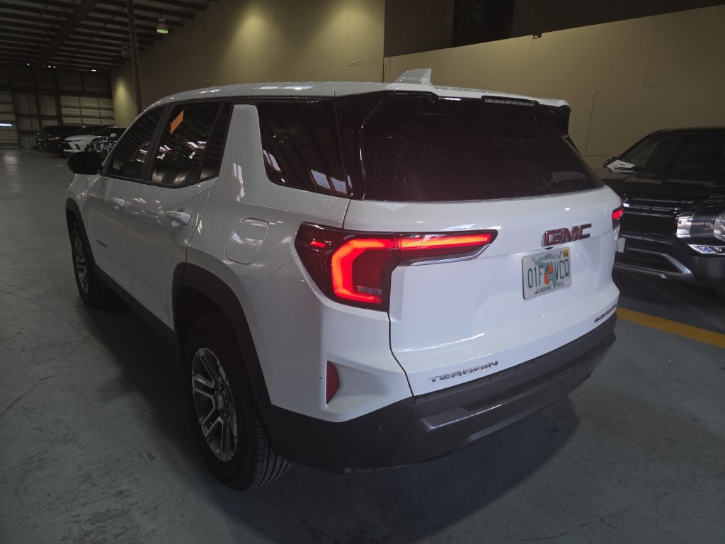 Used 2026 GMC Terrain Elevation FWD image 8