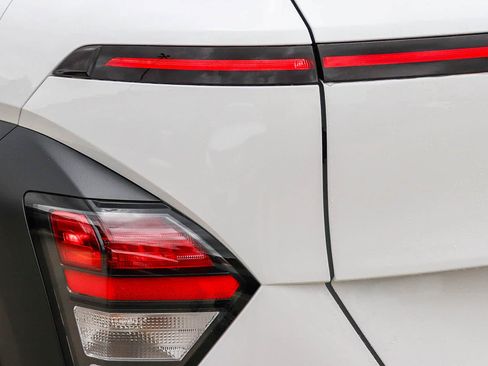 New 2026 Hyundai Kona SEL Premium FWD image 11