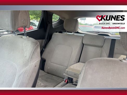 Used 2017 Hyundai Santa Fe Sport FWD image 16