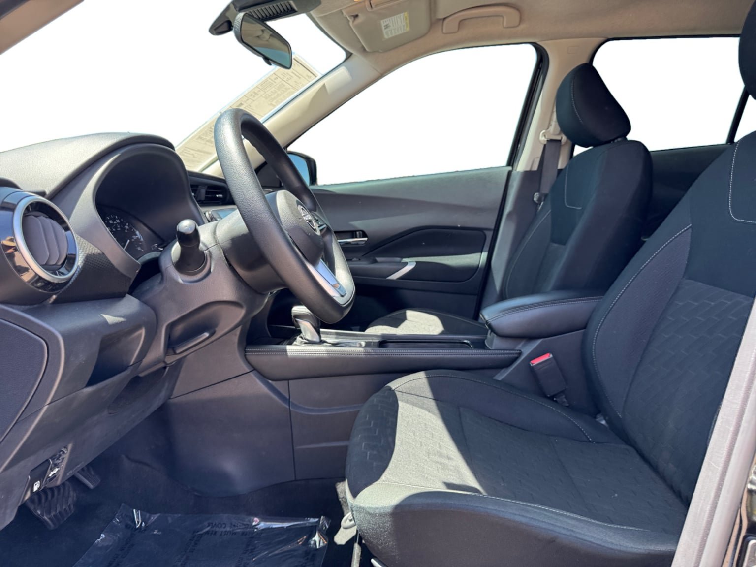 Used 2024 Nissan Kicks SV FWD image 10