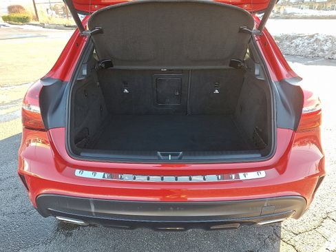 Used 2020 Mercedes-Benz GLA 250 4MATIC image 31