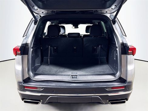 Used 2025 Buick Enclave Preferred image 25