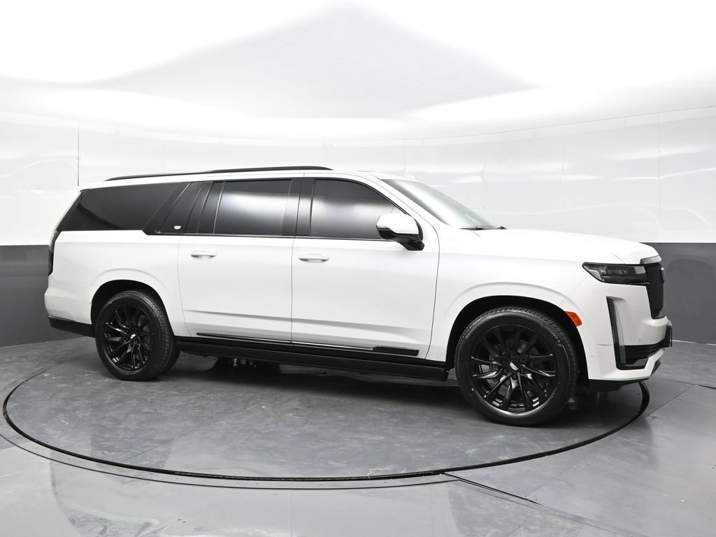 Certified 2024 Cadillac Escalade ESV Sport Platinum w/ LPO, ONYX Package AWD/4WD image 8