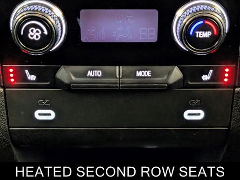 Used 2021 GMC Yukon XL Denali image 18