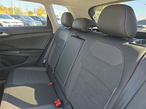 New 2026 Volkswagen Taos SE image 13
