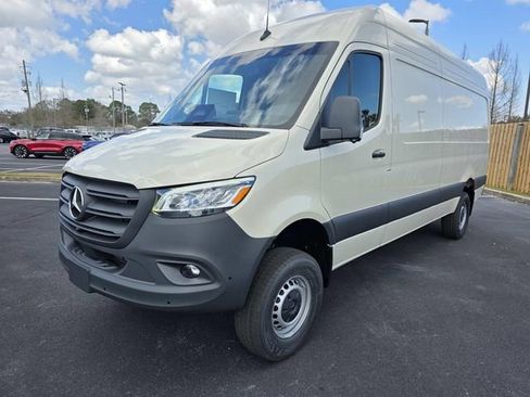 New 2026 Mercedes-Benz Sprinter 2500 image 2