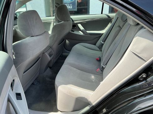 Used 2009 Toyota Camry FWD image 14