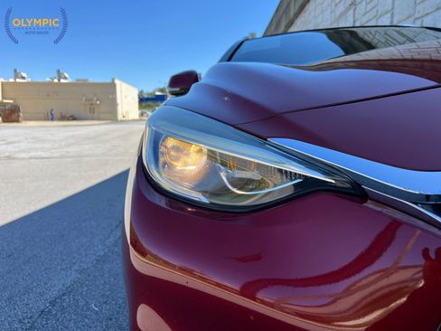 Used 2019 INFINITI QX30 image 15