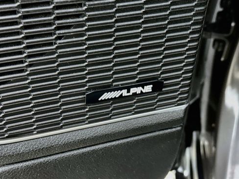 Used 2022 Jeep Grand Cherokee L Limited image 4