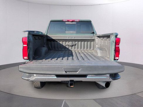 Used 2025 Chevrolet Silverado 2500 LTZ w/ LTZ Convenience Package AWD/4WD image 5