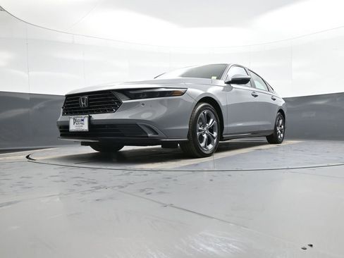 Used 2025 Honda Accord EX-L image 24