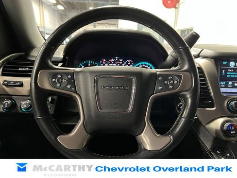 Used 2018 GMC Yukon Denali w/ Denali Ultimate Package AWD/4WD image 12