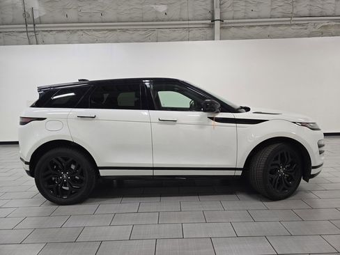 Used 2022 Land Rover Range Rover Evoque R-Dynamic SE image 17