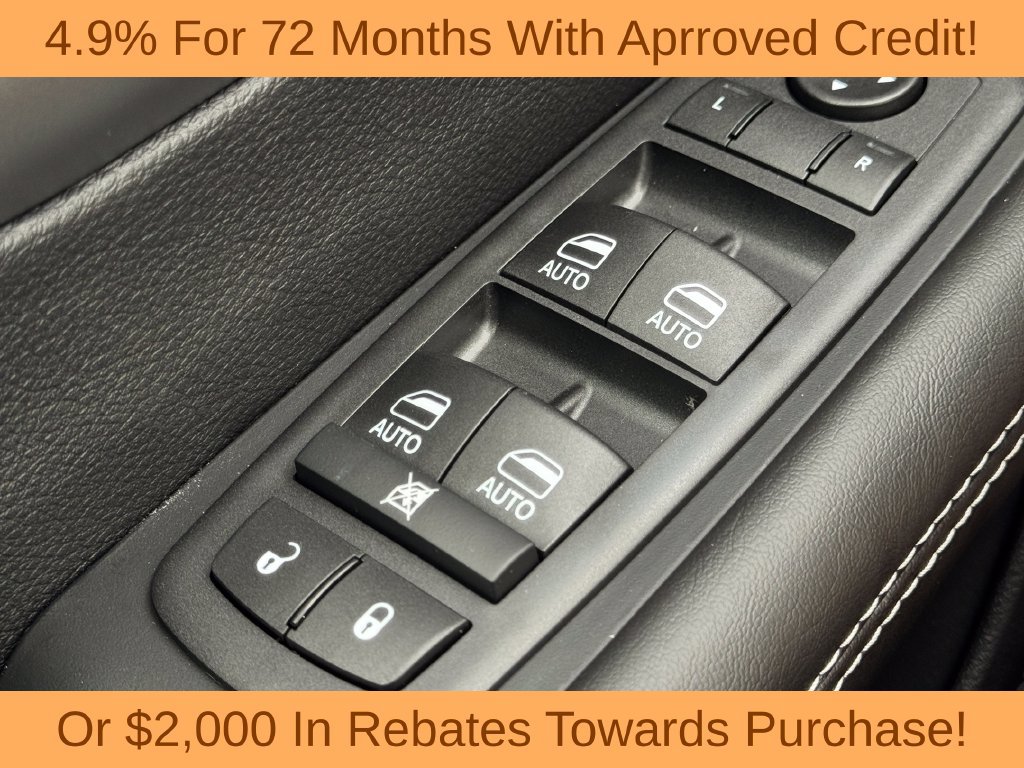 New 2027 Chrysler Pacifica Select FWD image 27