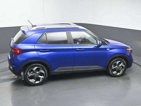 Used 2024 Hyundai Venue SEL FWD image 48