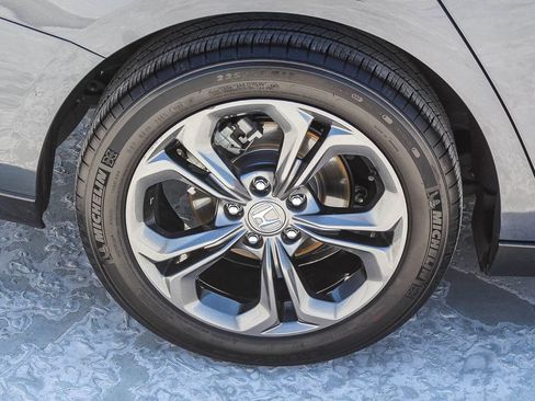 Certified 2023 Honda Accord EX image 9