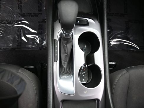 Used 2022 Chevrolet Malibu LS image 22