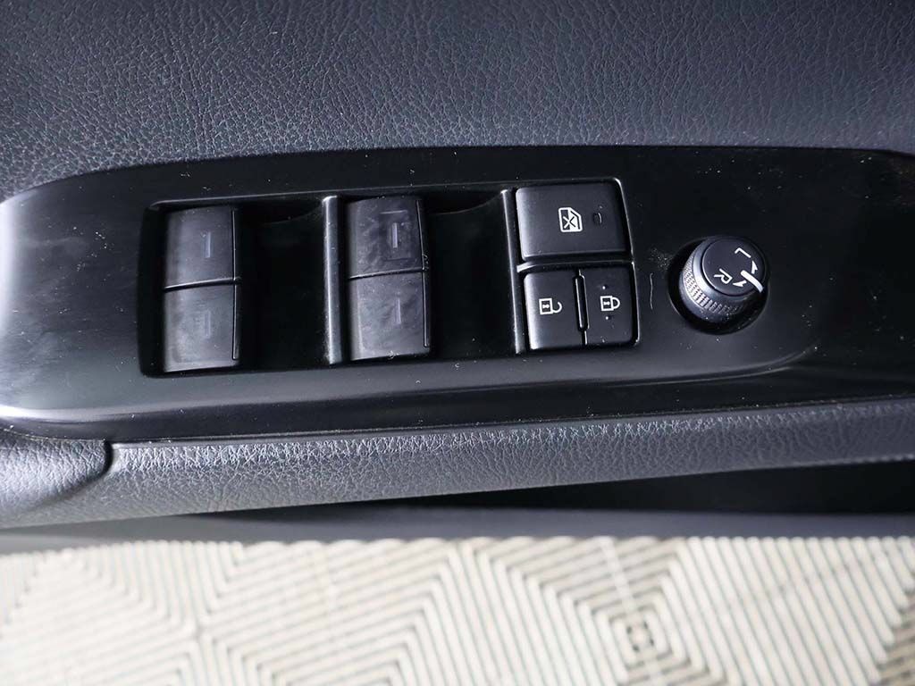 Used 2025 Toyota Camry LE FWD image 33