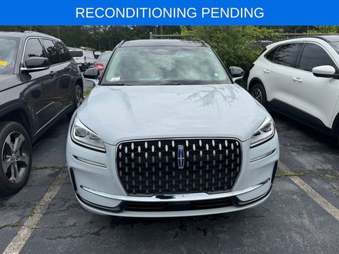 Used 2025 Lincoln Corsair Grand Touring AWD/4WD image 1