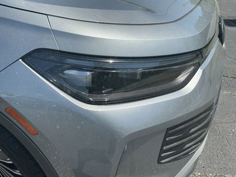 New 2026 Volkswagen Tiguan S FWD image 24