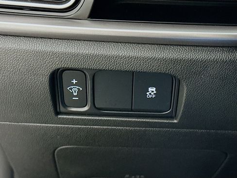 Used 2025 Kia Sorento S w/ Panoramic Sunroof Package image 17