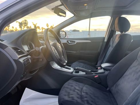 Used 2013 Nissan Sentra SV w/ Premium Pkg image 15