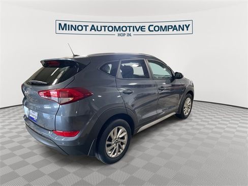 Used 2017 Hyundai Tucson SE image 8