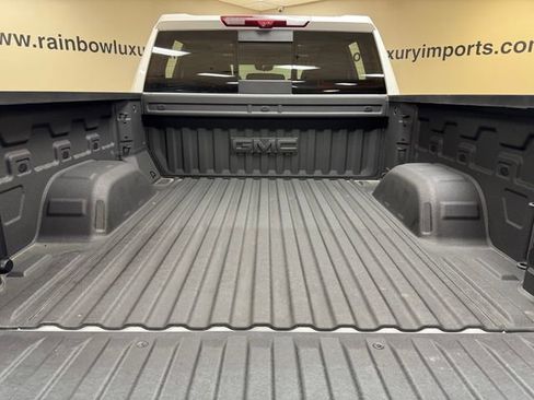 Used 2025 GMC Sierra 1500 Denali AWD/4WD image 26