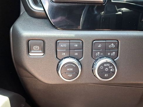 Used 2022 GMC Sierra 1500 Denali AWD/4WD image 23