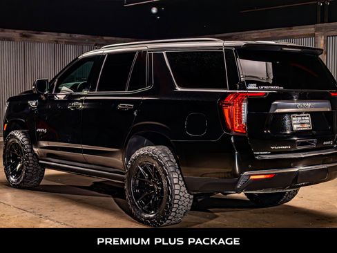 Used 2024 GMC Yukon AT4 w/ AT4 Premium Plus Package image 7