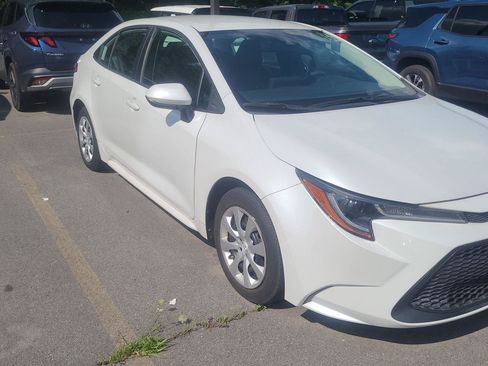 Used 2022 Toyota Corolla LE FWD image 9