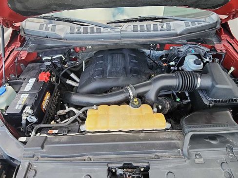 Used 2015 Ford F150 Lariat image 11