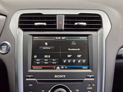 Used 2015 Ford Fusion Titanium image 12