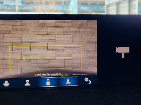 Used 2023 Acura MDX SH-AWD image 25