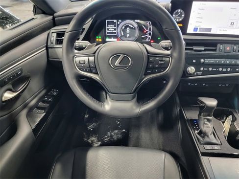 Used 2024 Lexus ES 300h 300h image 25