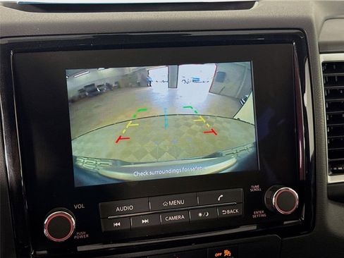 Used 2024 Nissan Frontier SV w/ SV Convenience Package RWD image 15