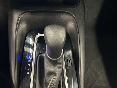 Used 2023 Toyota Corolla LE image 31