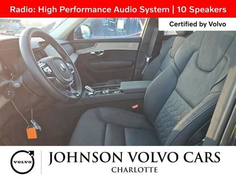 Certified 2025 Volvo XC90 B6 Plus image 4