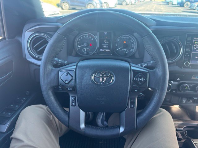 Certified 2023 Toyota Tacoma TRD Off-Road AWD/4WD image 17