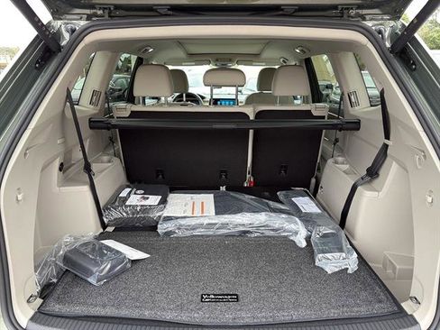 New 2026 Volkswagen Atlas SE image 12