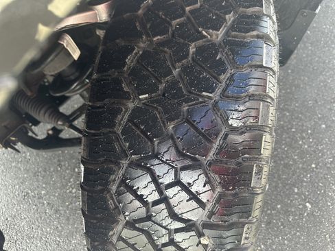 Used 2019 Chevrolet Silverado 1500 High Country w/ Technology Package image 38