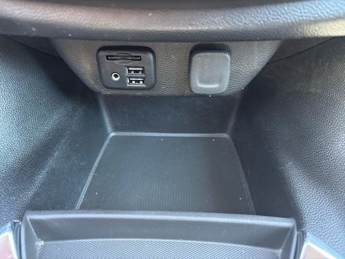 Used 2021 Chevrolet Traverse RS w/ LPO, Floor Liner Package AWD/4WD image 13